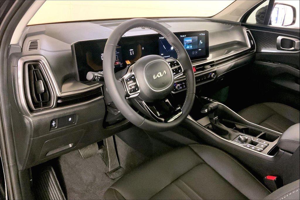 new 2025 Kia Sorento car, priced at $36,940