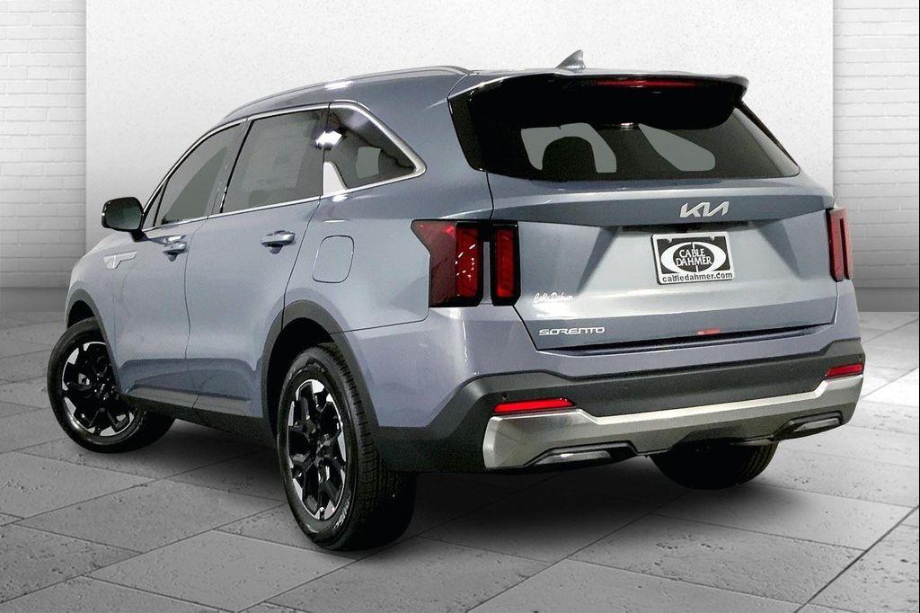 new 2025 Kia Sorento car, priced at $35,260