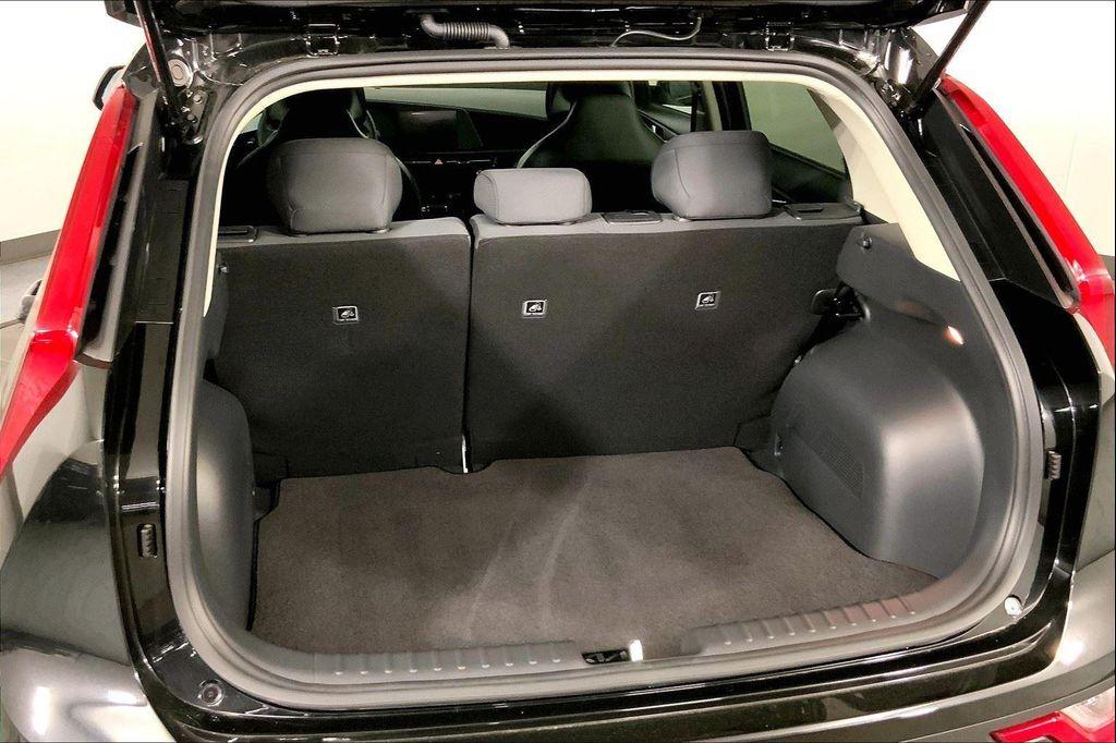 new 2025 Kia Niro car, priced at $27,602