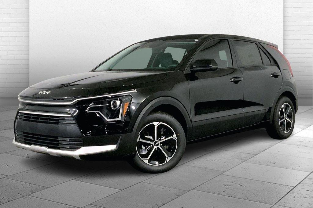 new 2025 Kia Niro car, priced at $27,602