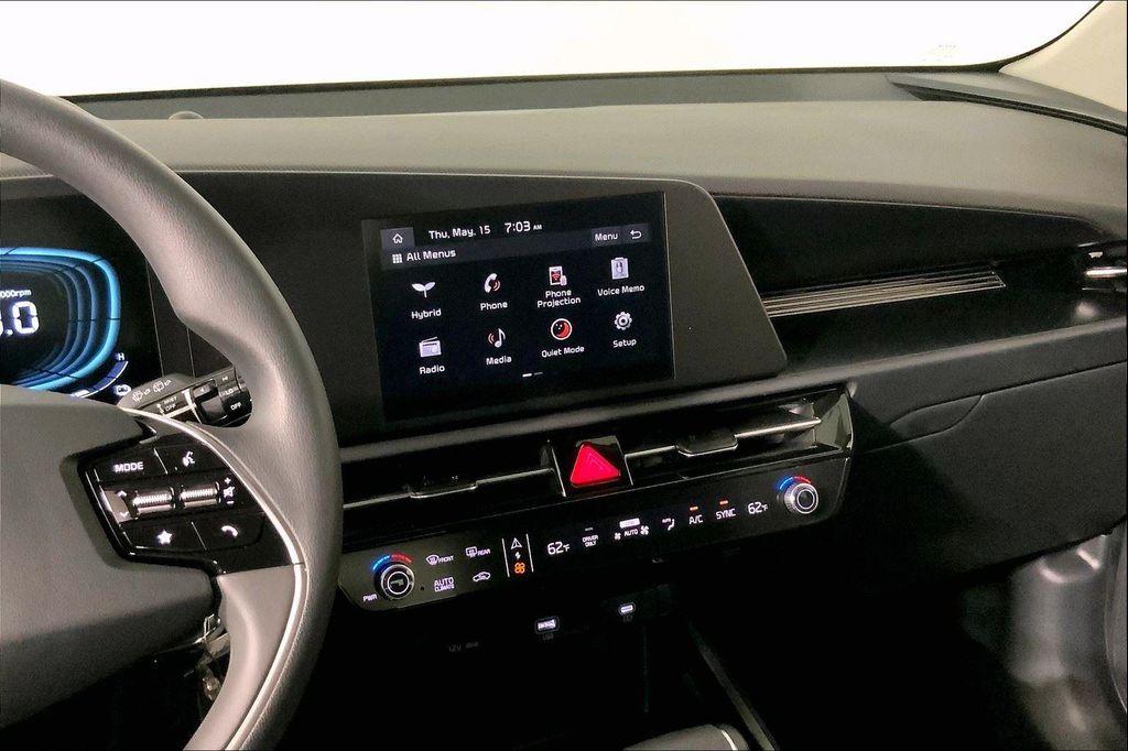 new 2025 Kia Niro car, priced at $27,602