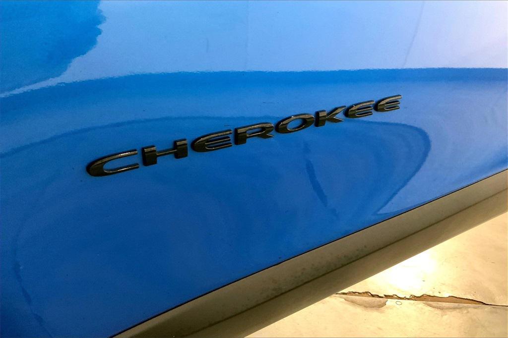 used 2018 Jeep Cherokee car, priced at $15,999