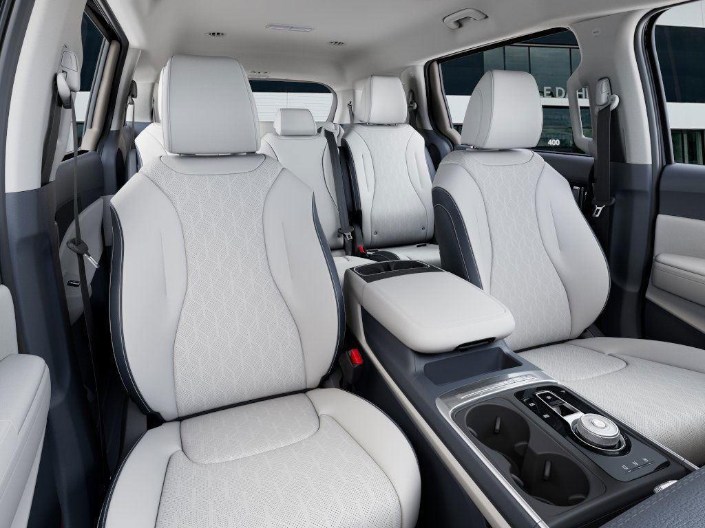 new 2026 Kia Carnival Hybrid car, priced at $44,390