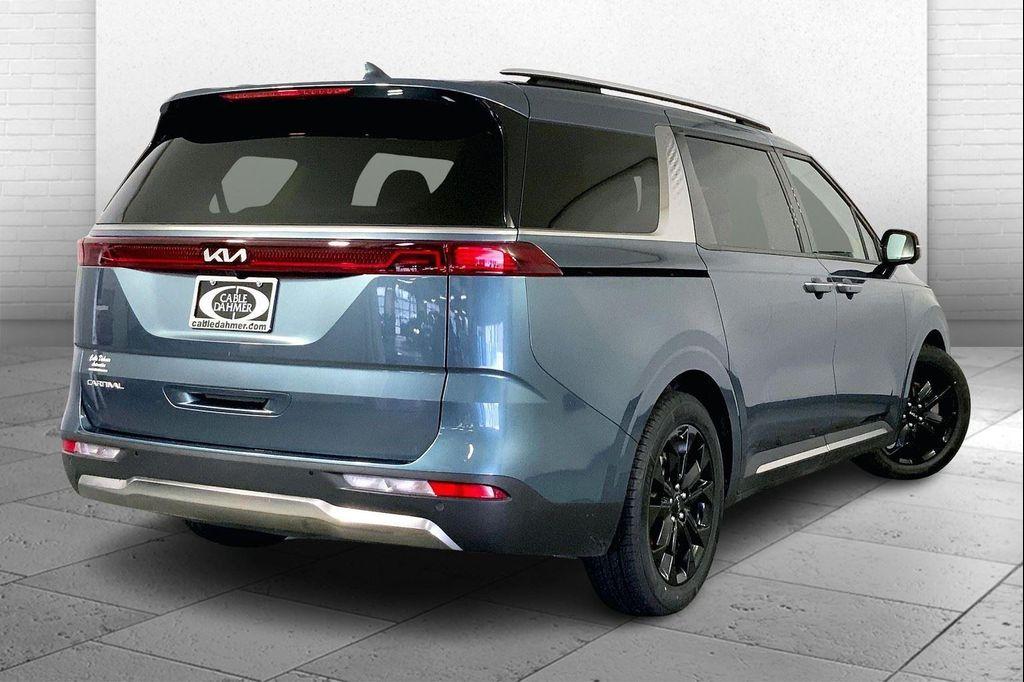 used 2023 Kia Carnival car, priced at $38,700