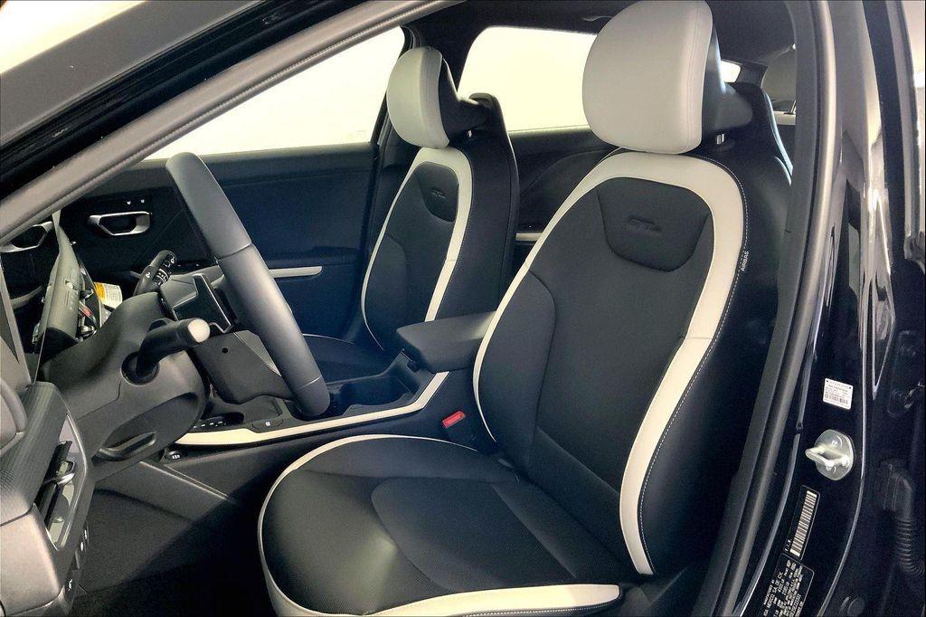 new 2025 Kia K4 car, priced at $28,385