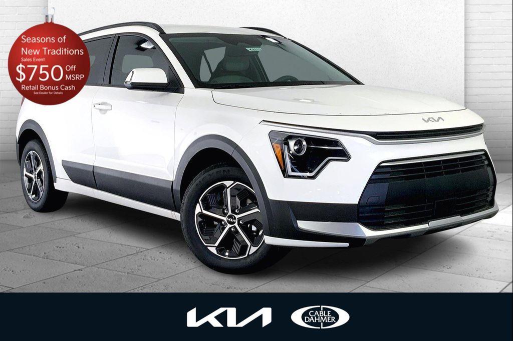 new 2025 Kia Niro car, priced at $30,148