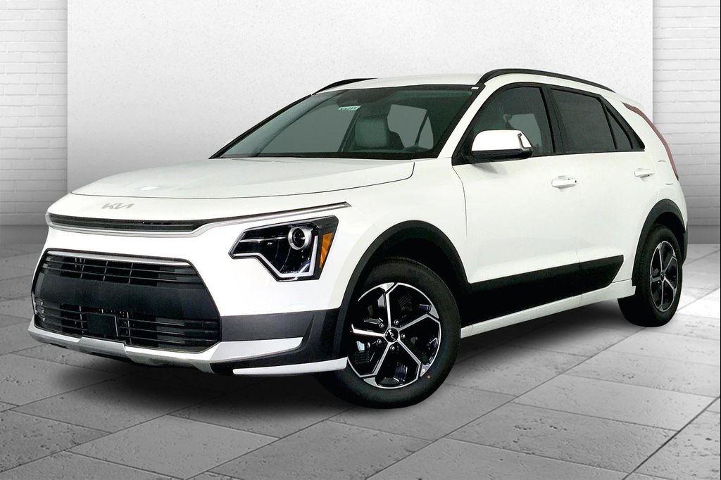 new 2025 Kia Niro car, priced at $30,148