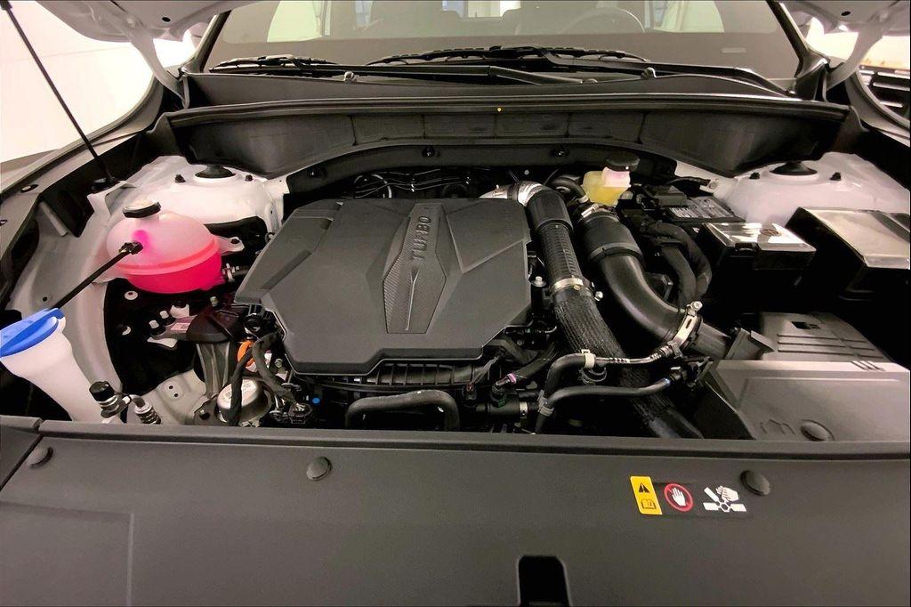 new 2025 Kia Sorento car, priced at $46,379