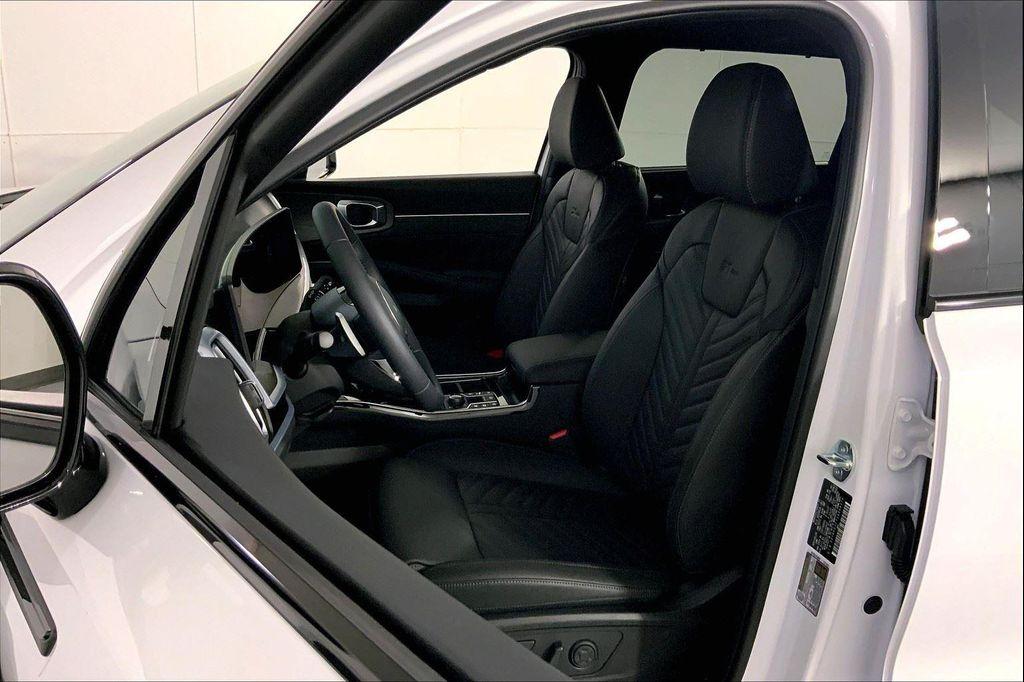 new 2025 Kia Sorento car, priced at $46,379