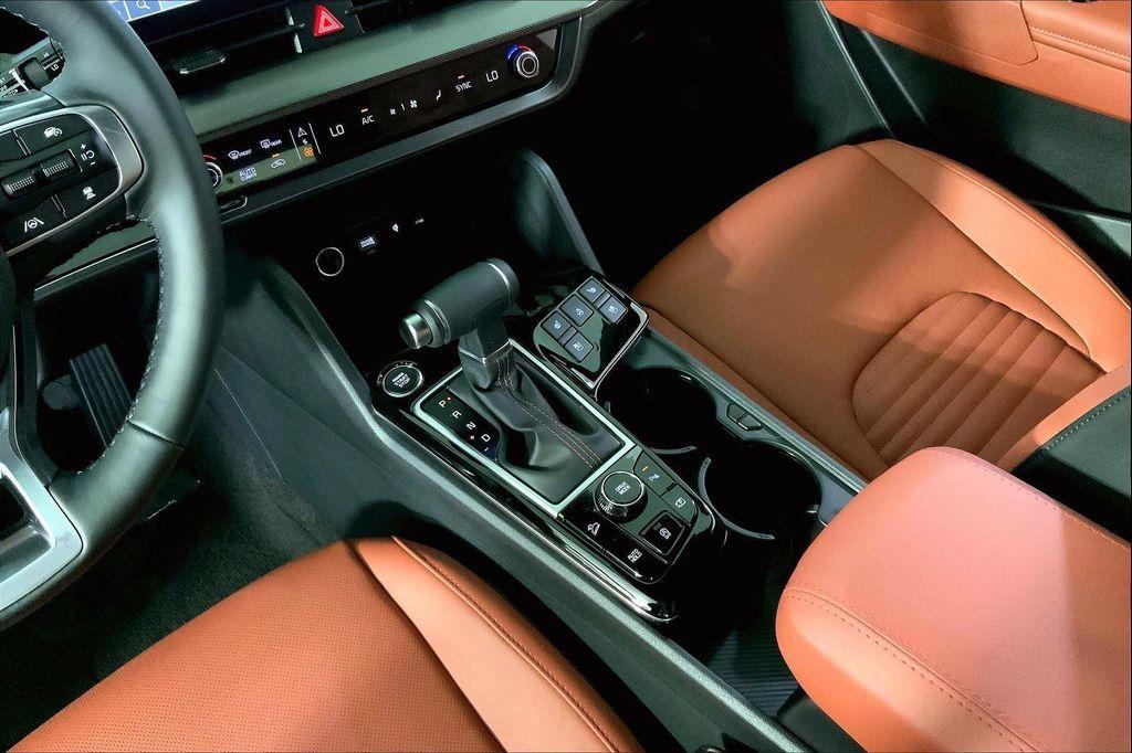 new 2025 Kia Sportage car, priced at $34,590