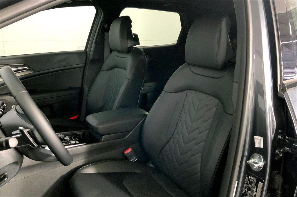 new 2025 Kia Sportage car, priced at $41,855
