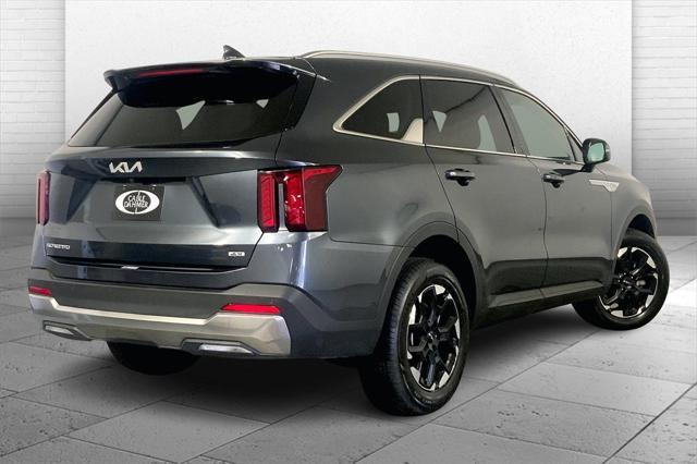 used 2024 Kia Sorento car, priced at $29,000