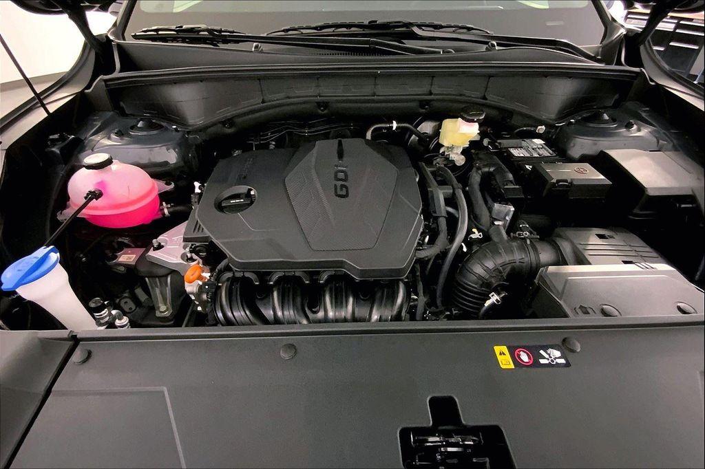 new 2025 Kia Sorento car, priced at $32,284