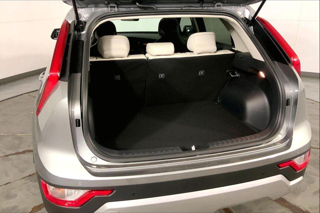 new 2025 Kia Niro car, priced at $29,792