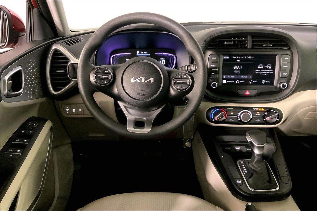 new 2025 Kia Soul car, priced at $21,618
