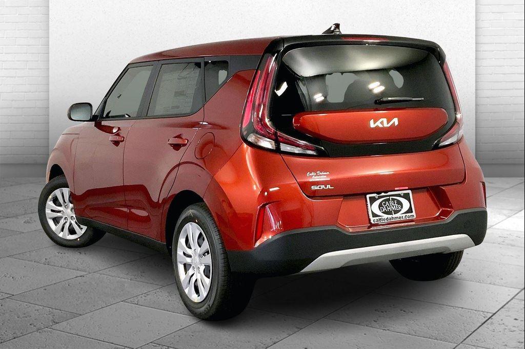 new 2025 Kia Soul car, priced at $21,618