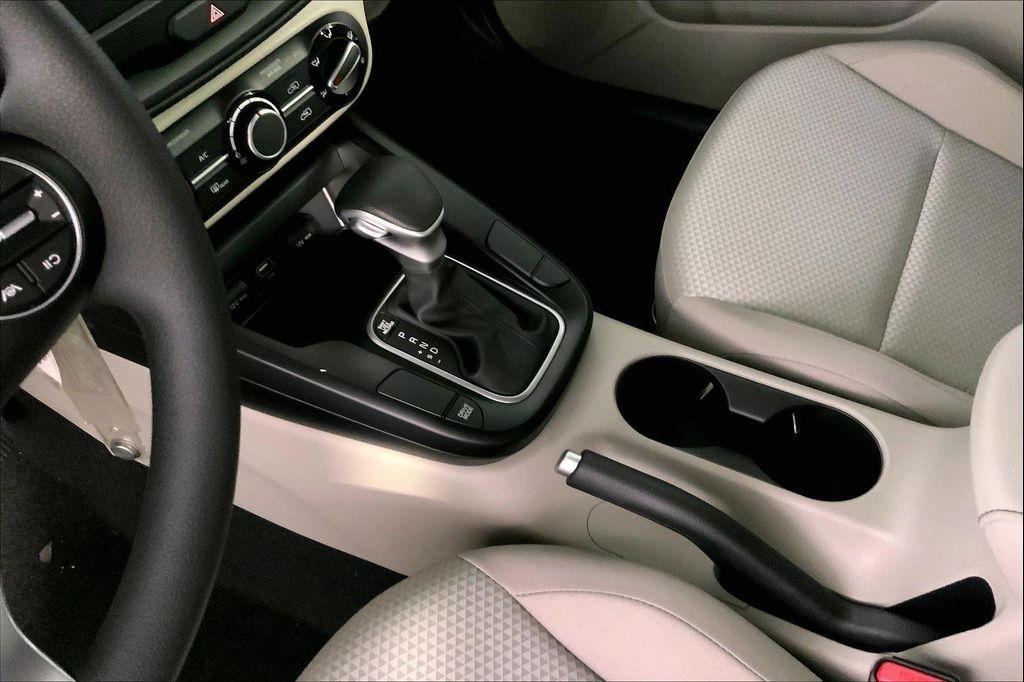 new 2025 Kia Soul car, priced at $21,618
