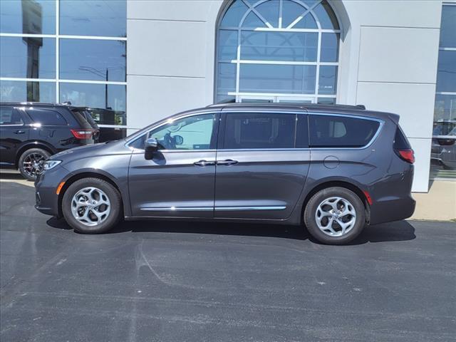 used 2023 Chrysler Pacifica car, priced at $36,889