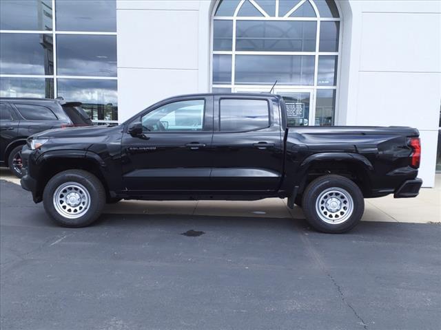 new 2024 Chevrolet Colorado car, priced at $32,500