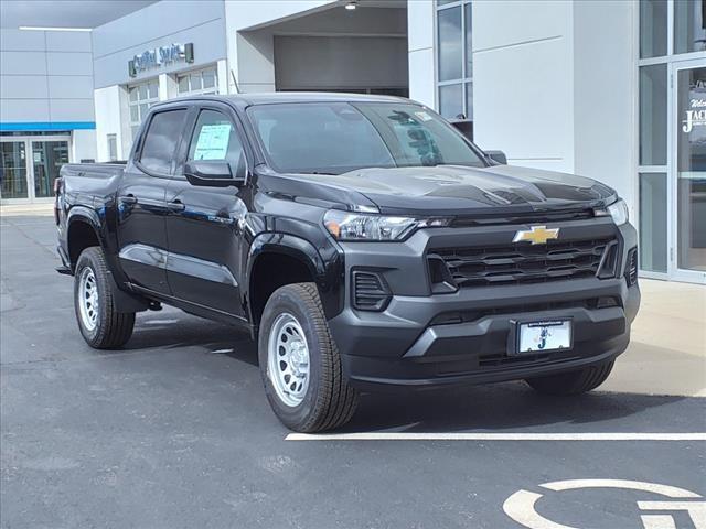 new 2024 Chevrolet Colorado car, priced at $32,500