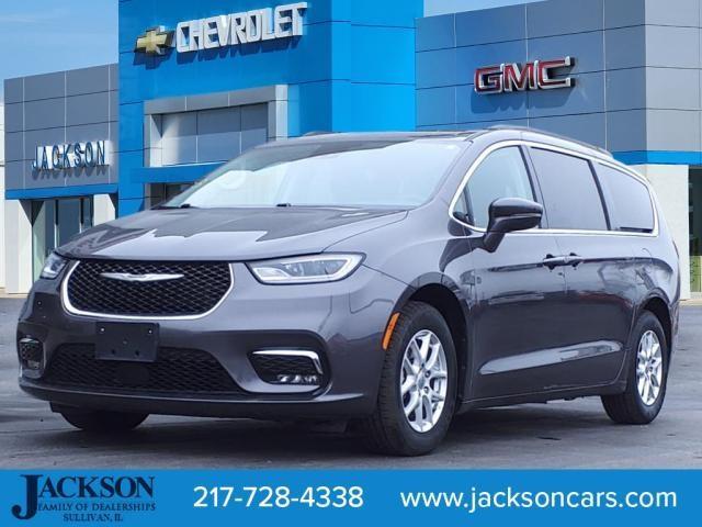 used 2022 Chrysler Pacifica car, priced at $27,962