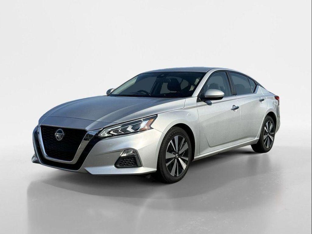 used 2021 Nissan Altima car, priced at $13,900