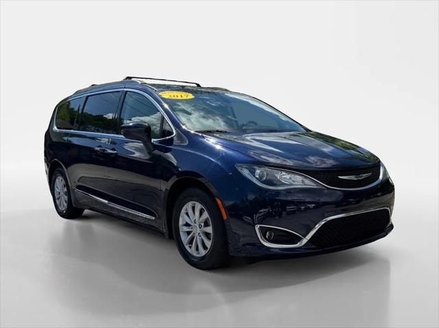 used 2017 Chrysler Pacifica car, priced at $11,735