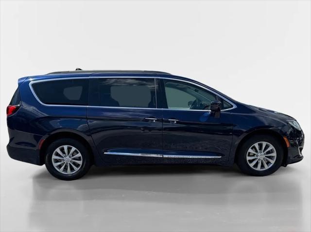 used 2017 Chrysler Pacifica car, priced at $11,735