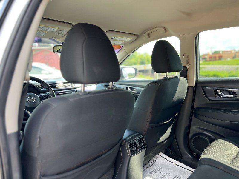 used 2019 Nissan Rogue car, priced at $13,395