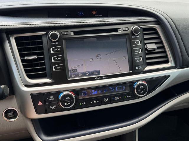 used 2015 Toyota Highlander car, priced at $18,424