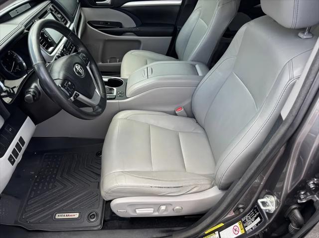 used 2015 Toyota Highlander car, priced at $20,995