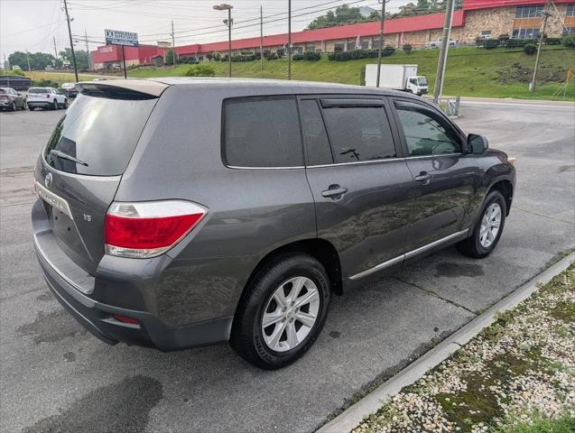 used 2013 Toyota Highlander car, priced at $13,239