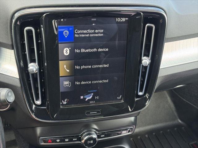 used 2020 Volvo XC40 car, priced at $17,700
