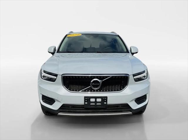 used 2020 Volvo XC40 car, priced at $18,290