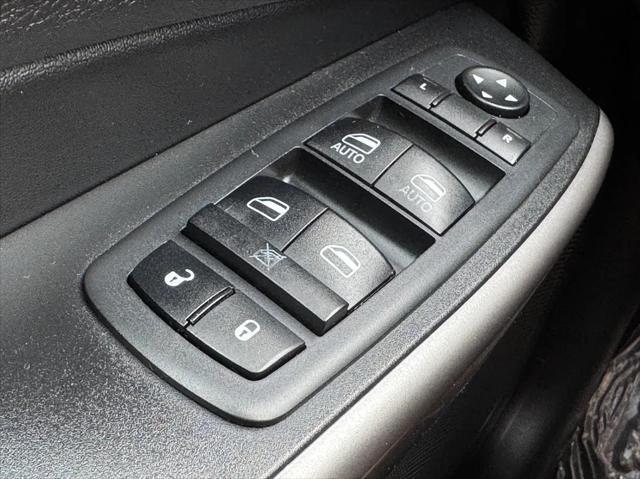 used 2019 Jeep Cherokee car, priced at $17,995