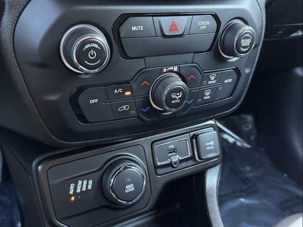 used 2020 Jeep Renegade car, priced at $16,411