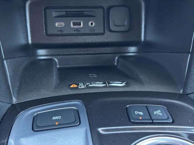 used 2022 Chevrolet Equinox car, priced at $24,616