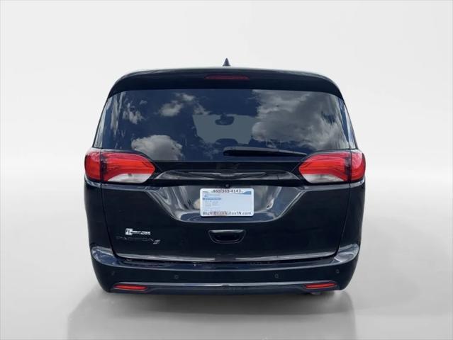 used 2020 Chrysler Pacifica car, priced at $17,995