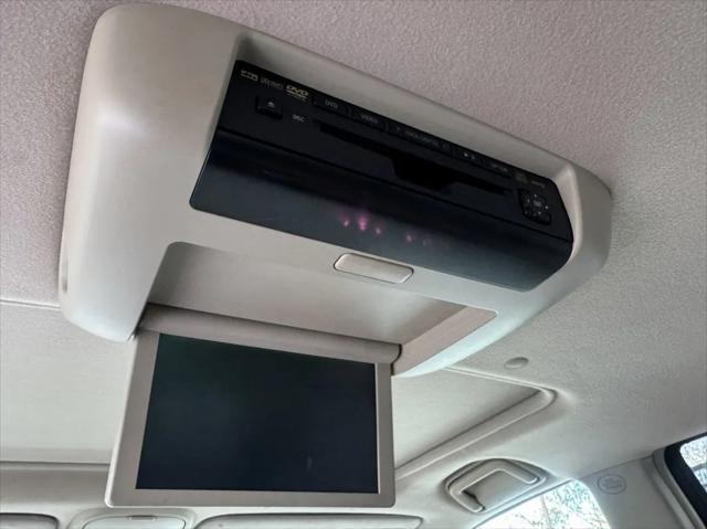 used 2006 Toyota Sienna car, priced at $6,885
