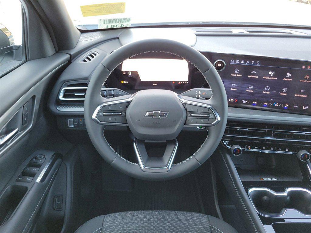 new 2026 Chevrolet Traverse car, priced at $44,405