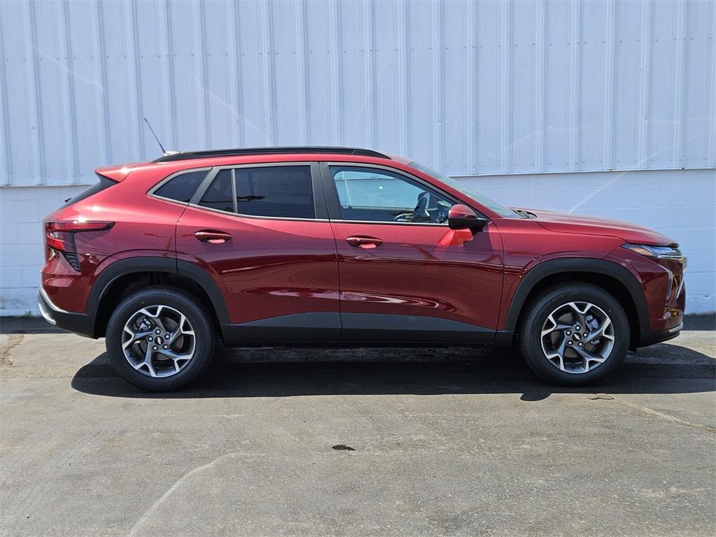 new 2025 Chevrolet Trax car, priced at $23,040