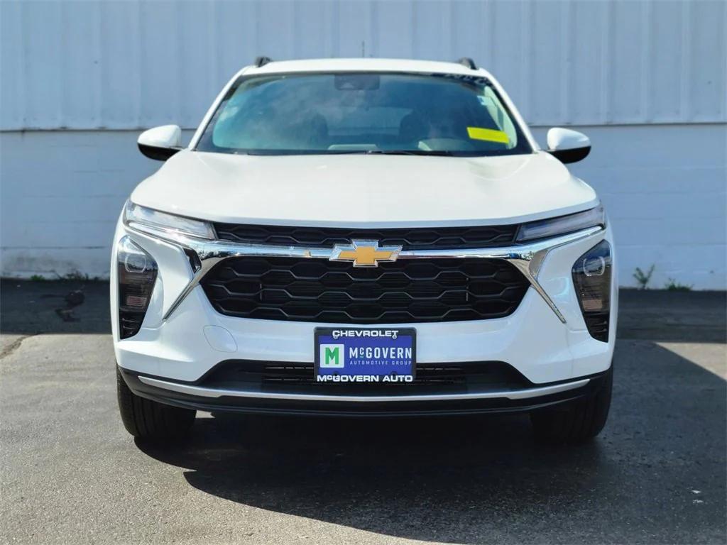 new 2025 Chevrolet Trax car, priced at $23,490