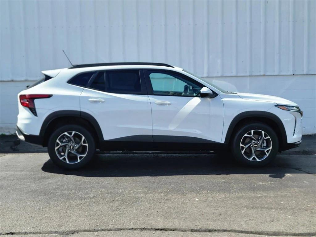 new 2025 Chevrolet Trax car, priced at $23,490