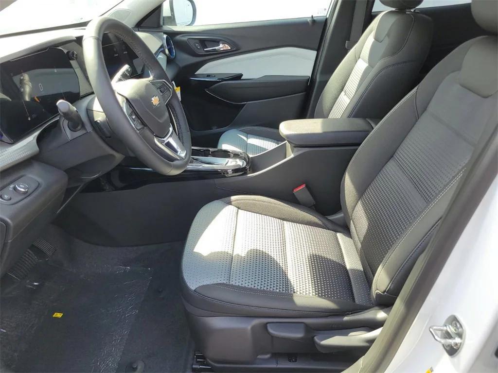 new 2025 Chevrolet Trax car, priced at $23,490