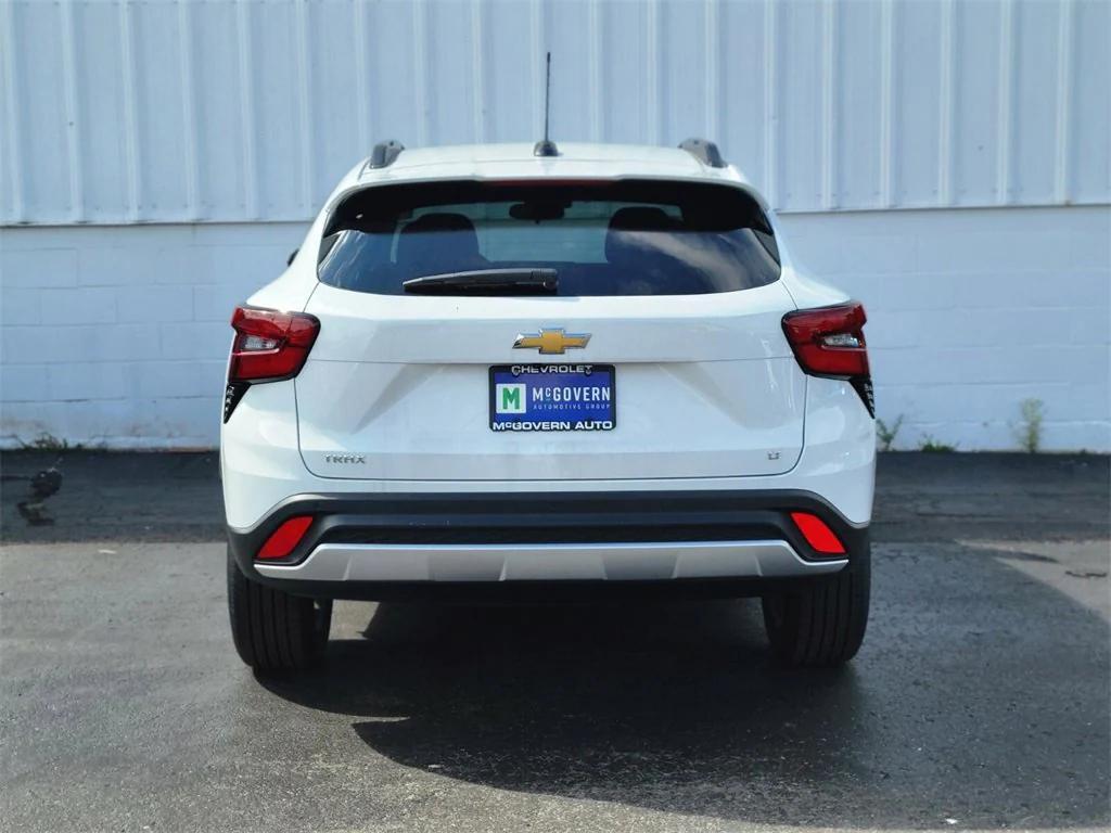 new 2025 Chevrolet Trax car, priced at $23,490