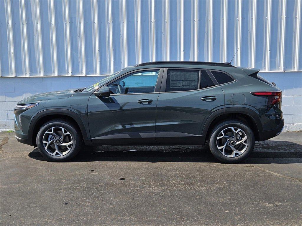new 2025 Chevrolet Trax car, priced at $23,835