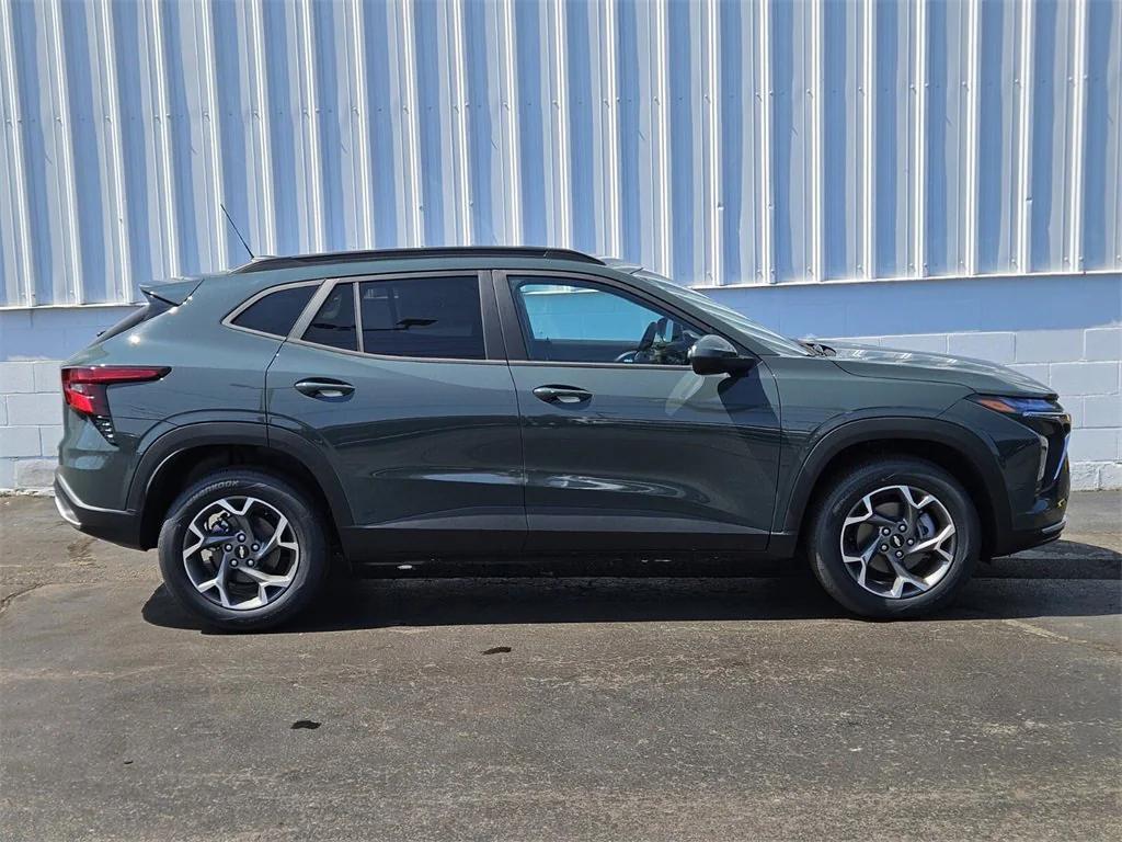 new 2025 Chevrolet Trax car, priced at $23,835