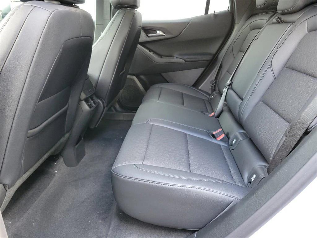 new 2026 Chevrolet Equinox car, priced at $32,340