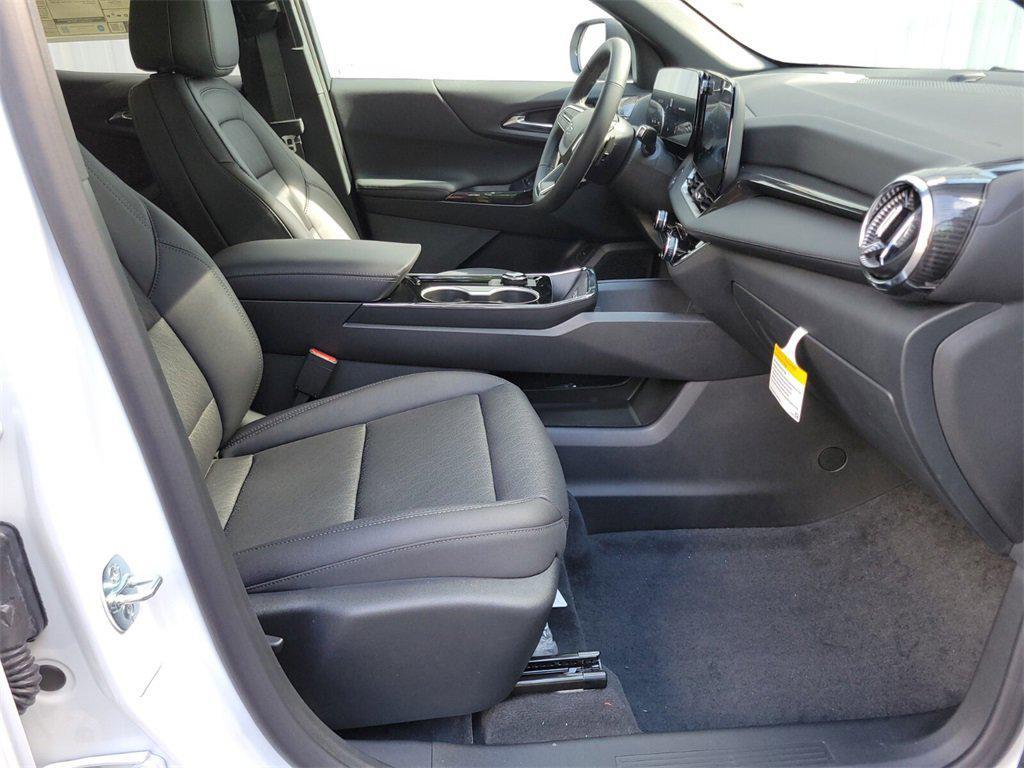 new 2026 Chevrolet Equinox car, priced at $32,340