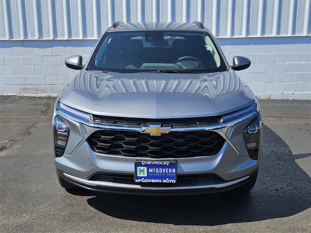 new 2025 Chevrolet Trax car, priced at $23,040